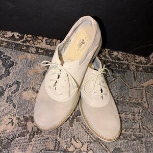 G.H. Bass Woman’s Leather Upper lace up suede loafer - size 7M